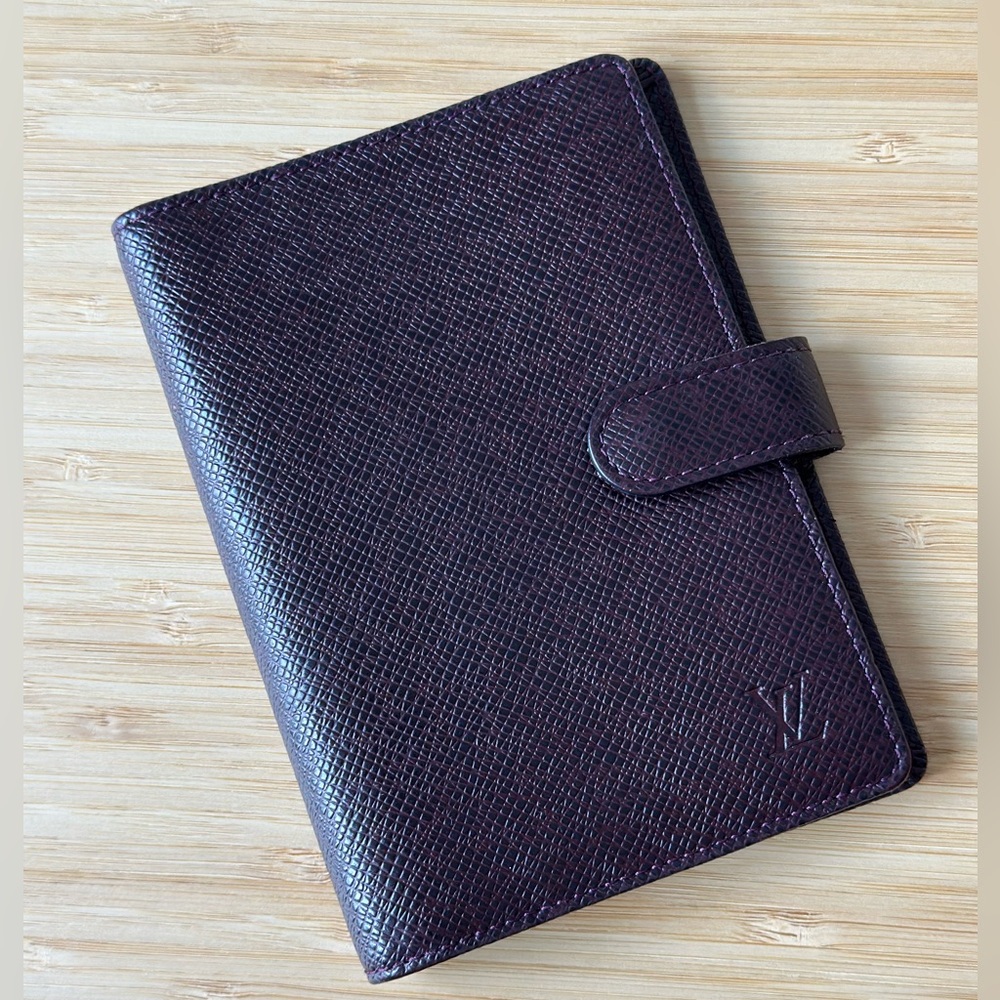 Authentic Louis Vuitton Small Ring Taiga Agenda PM